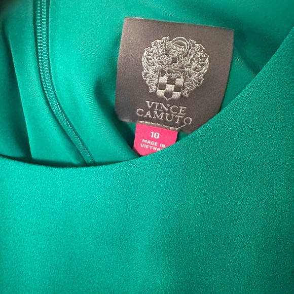 Vince Camuto kelly green short dress with poof sleeves - Picture 4 of 5